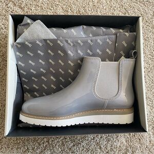 Brand new size 10 grey Cougar Rainboots
